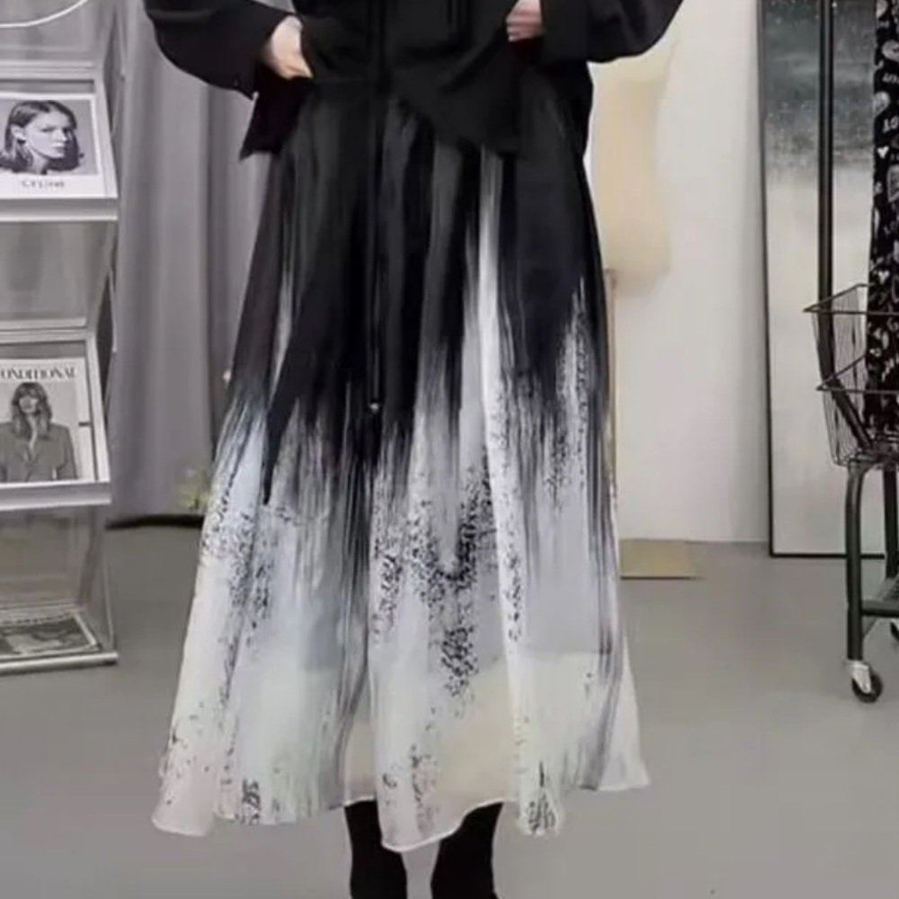 patterned black and white midi a-line skirt